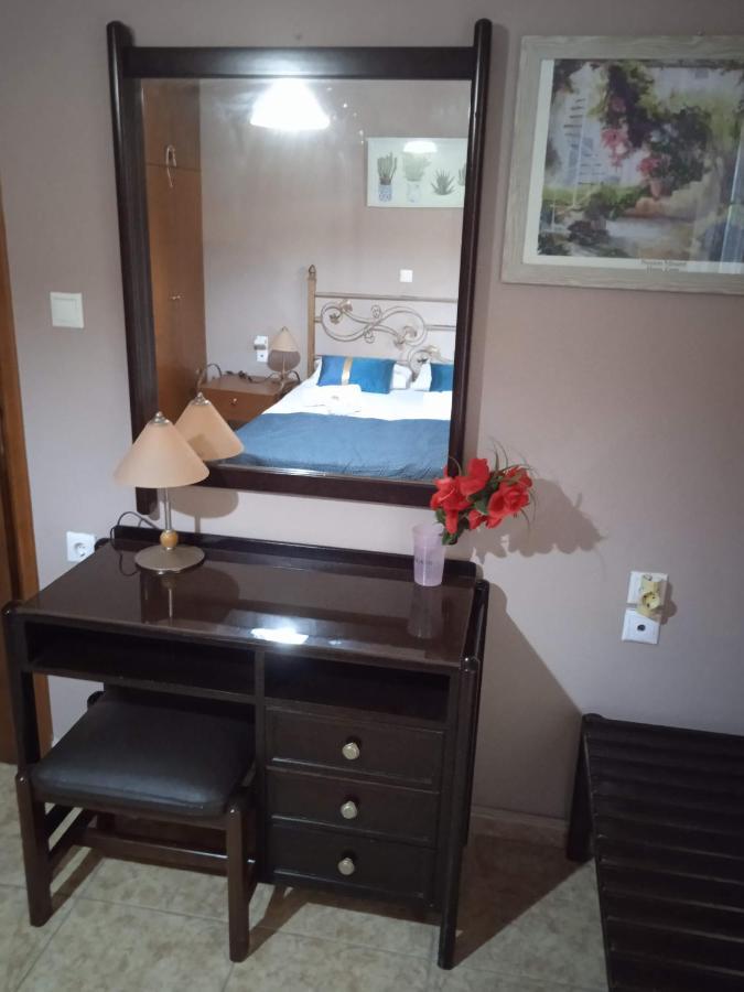 Modern 1-Bedroom With Bbq & Roof Garden Near Beach Stalós Exterior foto
